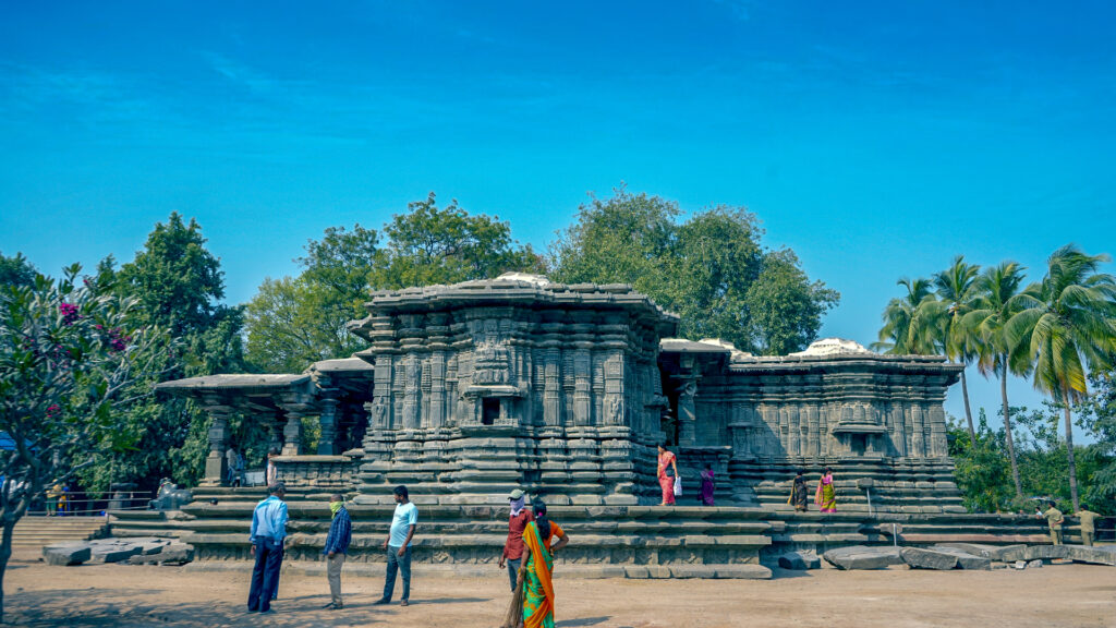 Thousand pillar temple