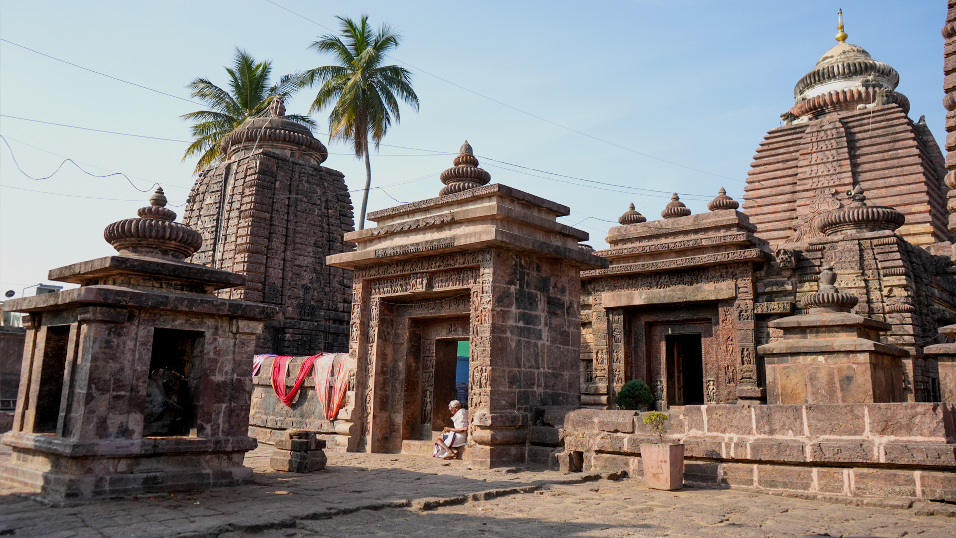 Mukhalingam Temple